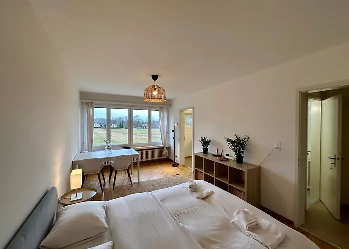 Lägenhet Cozy In Witikon District